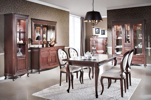 mobilier din lemn masiv